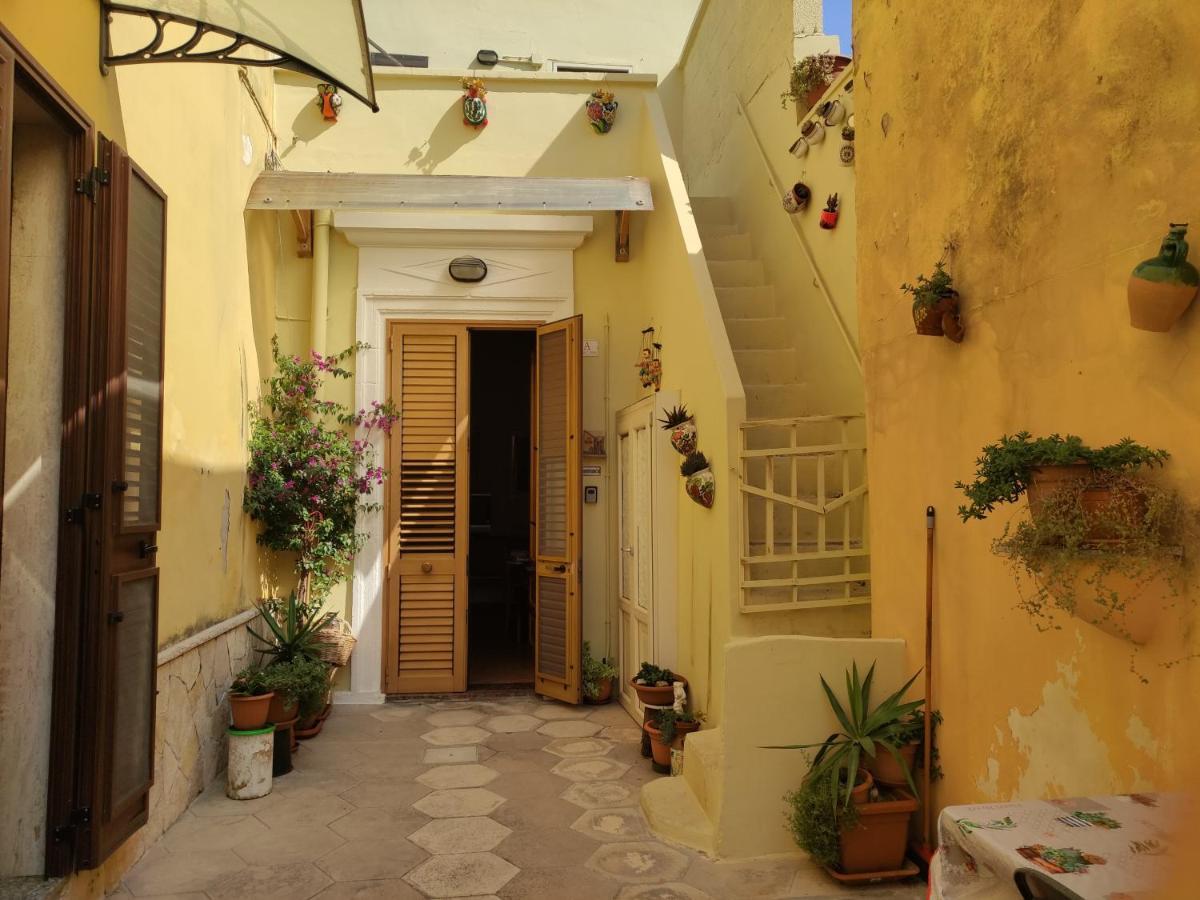 Villa La Casa Di Giu Salento Surbo Exterior foto