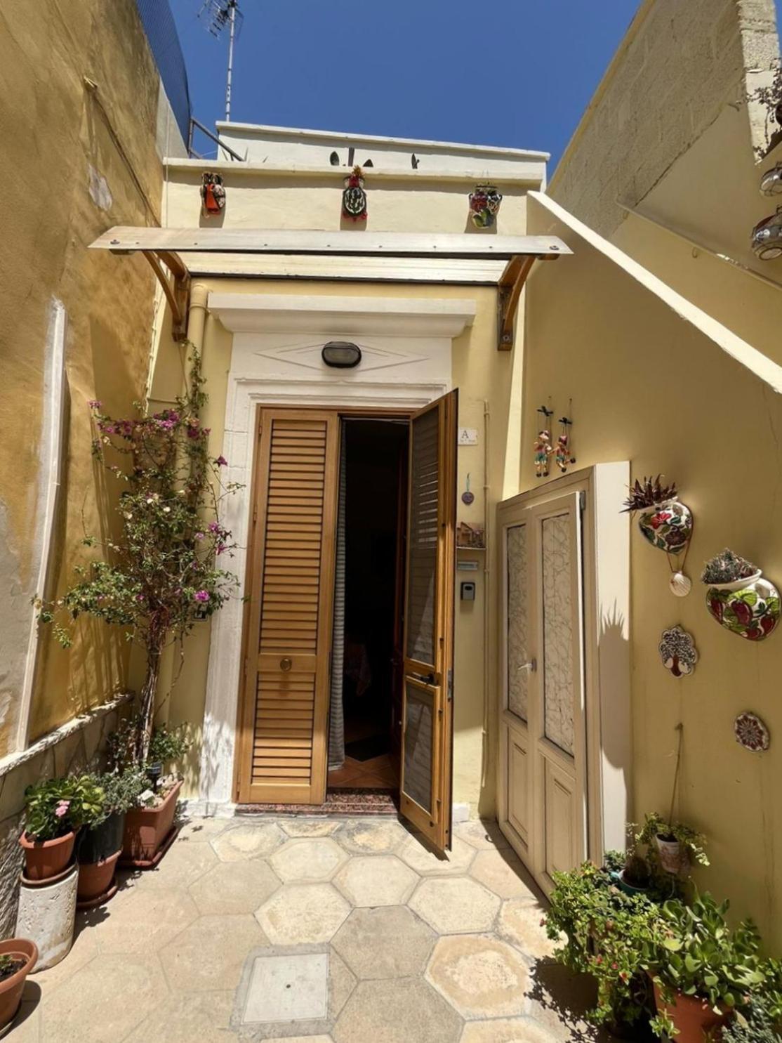 Villa La Casa Di Giu Salento Surbo Exterior foto