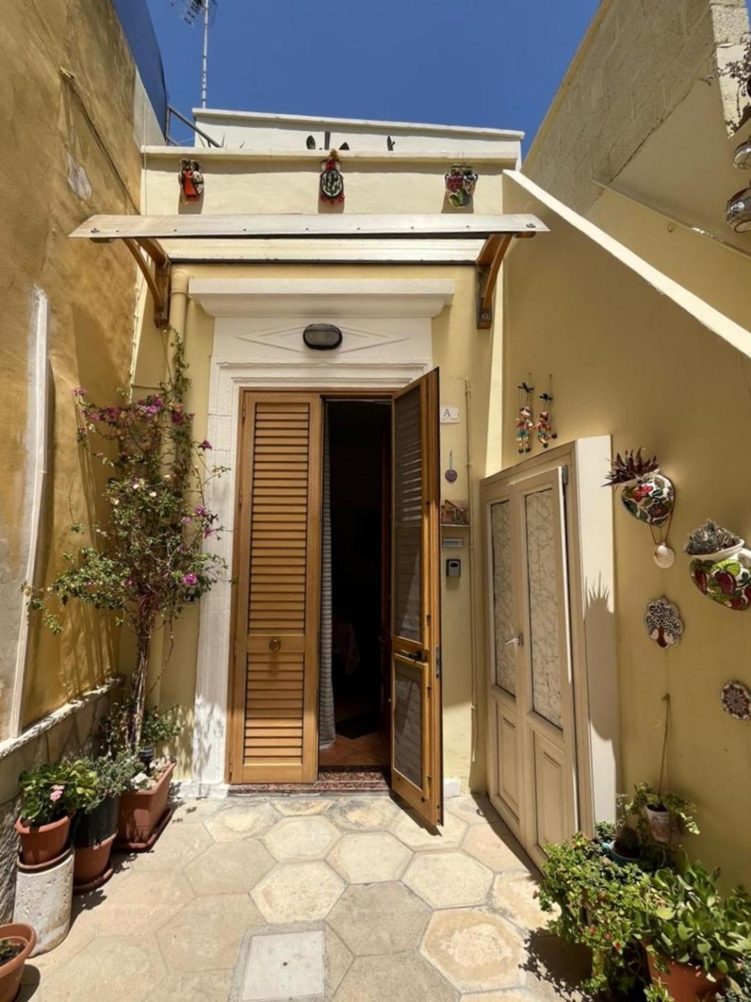 Villa La Casa Di Giu Salento Surbo Exterior foto